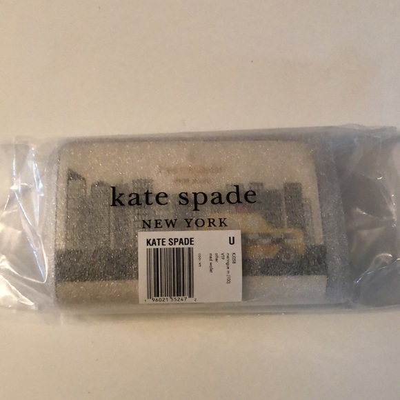 Kate Spade NYC Big Apple Medium Wallet - Picture 9 of 9